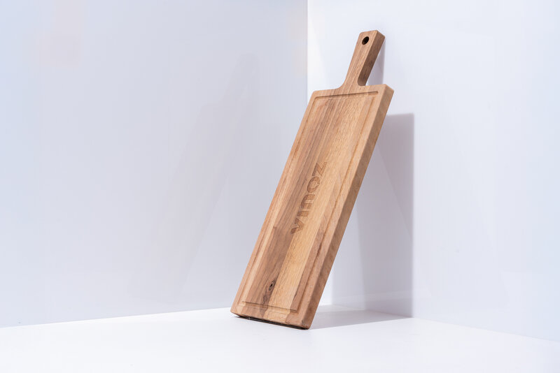 Gepersonaliseerde Borrelplank van walnoot &ndash; Met Naam of Logo