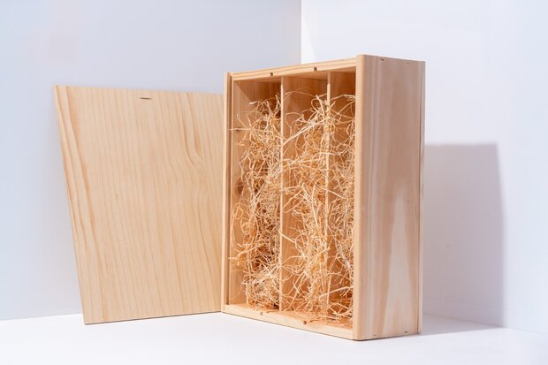 Houten wijnkist 3-vaks – Luxe geschenkdoos voor 3 flessen wijn – Inclusief gratis houtwol vulling - Afbeelding 2